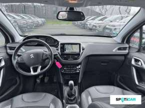 PEUGEOT 2008 Essence