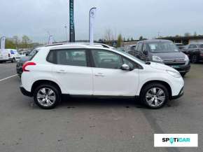 PEUGEOT 2008 Essence