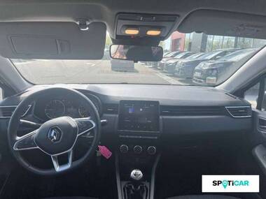 RENAULT Clio Essence