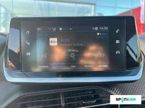 PEUGEOT 208 Essence