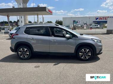 PEUGEOT 2008 Essence