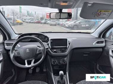 PEUGEOT 2008 Essence