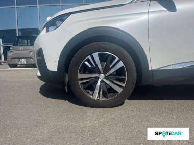 PEUGEOT 3008 Essence