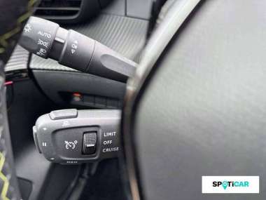 PEUGEOT 208 Essence