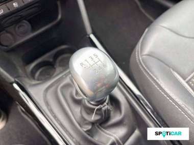 PEUGEOT 2008 Essence