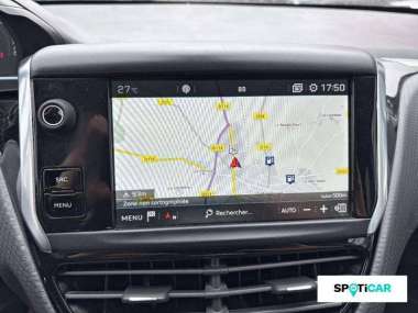 PEUGEOT 2008 Essence