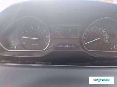 PEUGEOT 208 Essence
