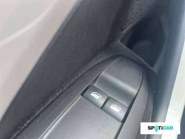 PEUGEOT 208 Essence
